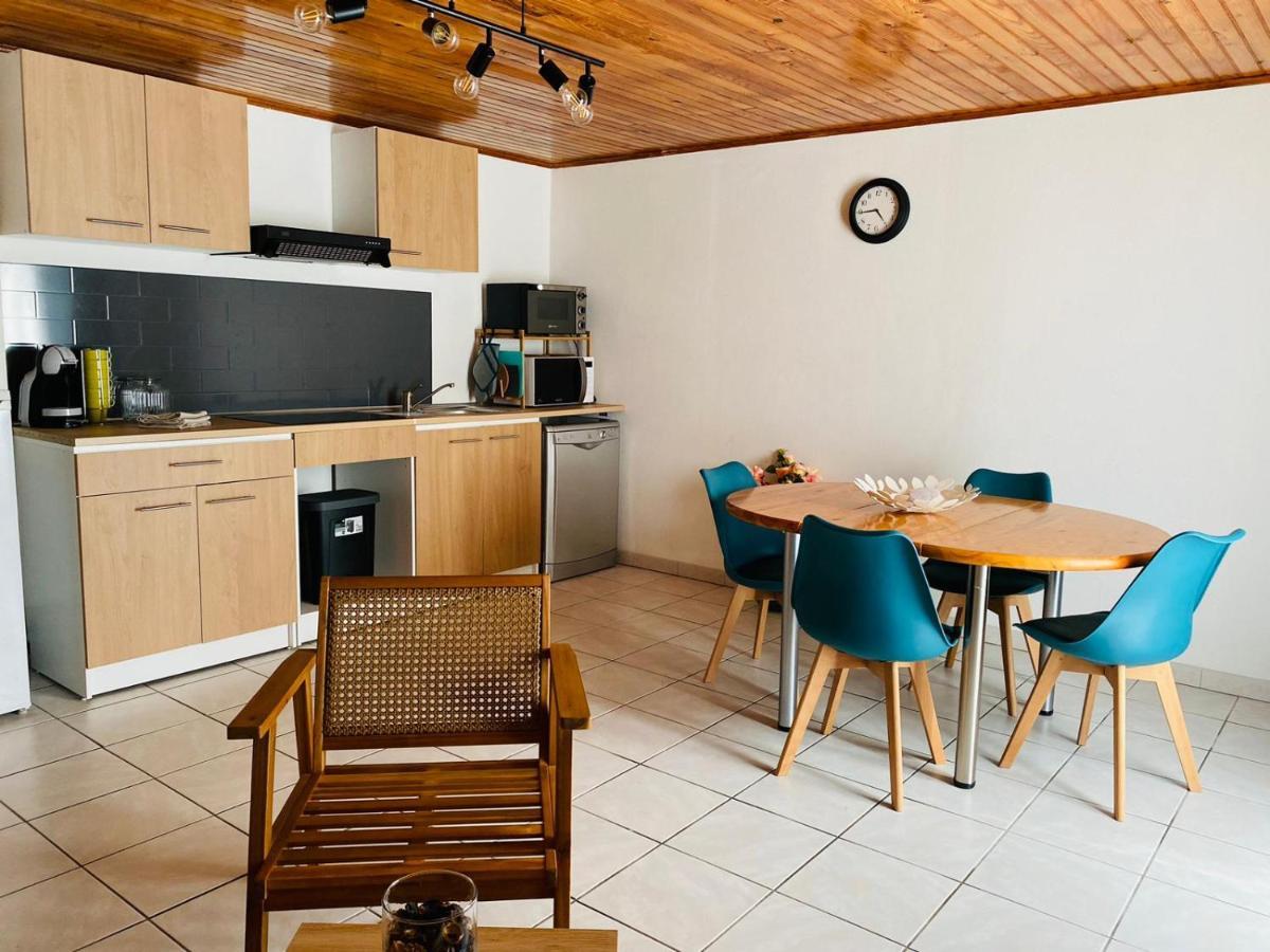 Gite E & M Saint-Denis-de-Pile Экстерьер фото